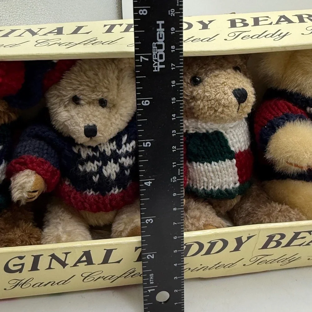 Chrisha Creations Original Teddy Bear Collectable Set 7‎ Jointed Bears Sweaters